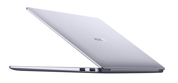 Huawei MateBook 14″ (2020) sisältää myös kaksi USB-A-tyypin porttia.