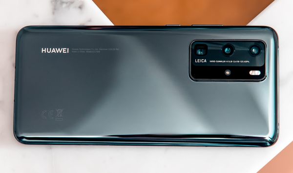 Huawei P40 Prossa on neljä takakameraa.